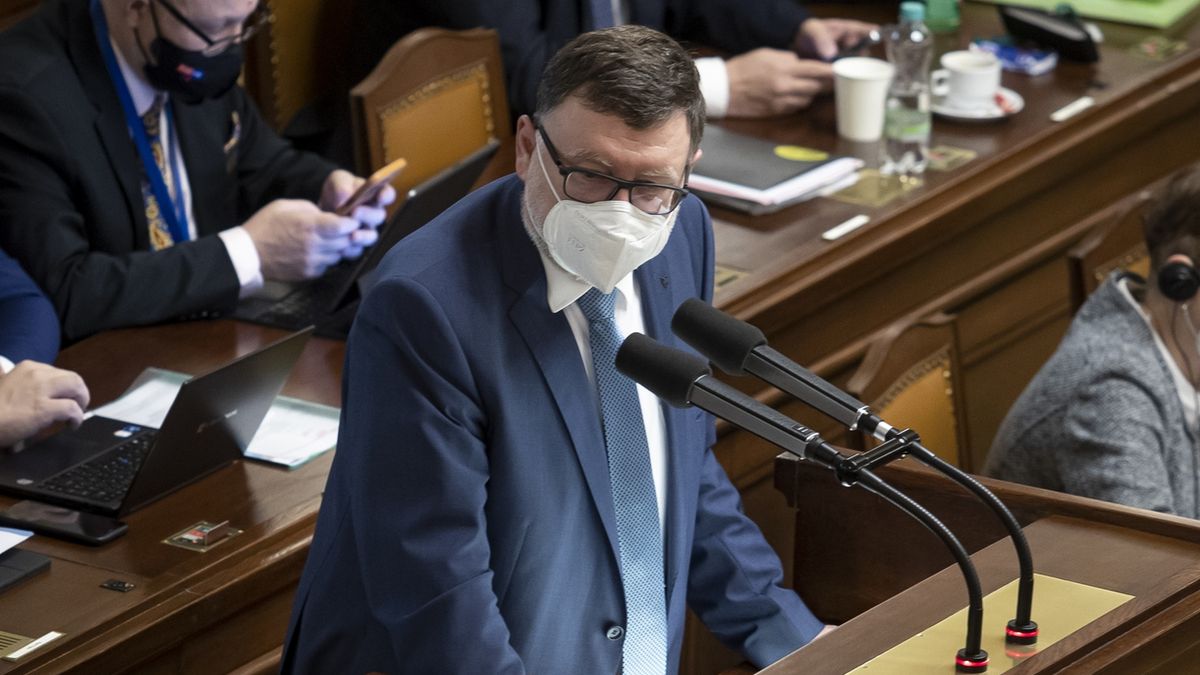 Stanjura chce o přesunu financí z rozpočtu kvůli Ukrajině hlasovat přednostně